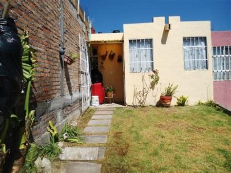 Edificio de dos plantas con azotea.calle anzofé 14. Casa en venta en Tarímbaro 20533 | Habítala
