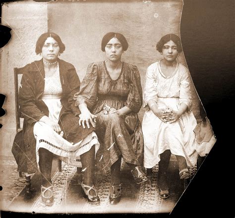 22 Amazing Portrait Photos Of Iranian Women From Between The 1920s And
