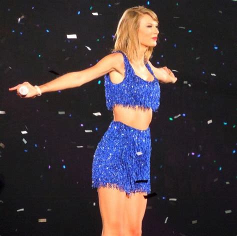 See All Of Taylor Swifts Looks From The 1989 World Tour Taylor