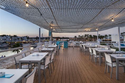 Lago last for 10 nights last august and found the food to be of a very good quality, so much so. Beach Club Casas Del Lago - Plage privée Menorca ( Menorca)