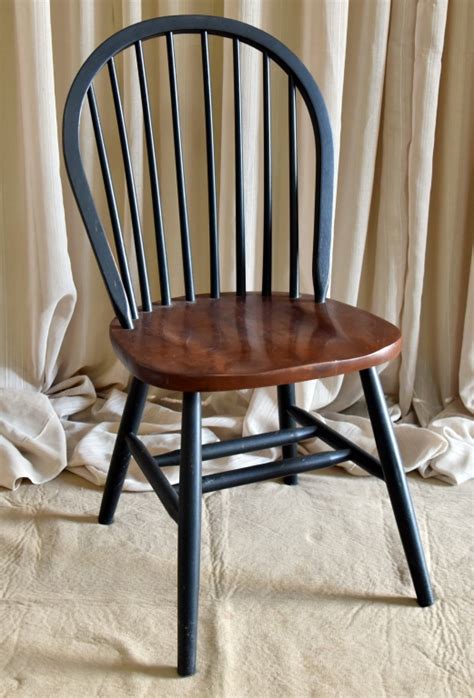 Black windsor dining chairs are a staple item in modern farmhouse dining rooms and kitchens of today. Sold Price: Black Windsor Style Side Chair w/Natural Seat ...