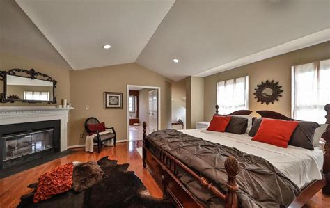 Just Listed “fifty Shades Of Grey” In Maple Glen Bondage House