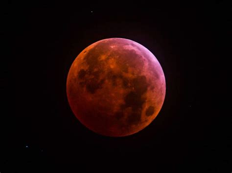 Eclipse times, paths, phase animations, maps, and much. Chandra Grahan 2020 / Lunar eclipse live stream online ...