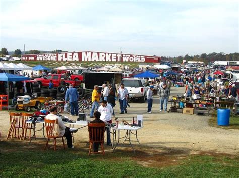 You Could Easily Spend All Weekend At This Enormous Kentucky Flea