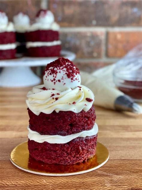 Mini Red Velvet Cakes Amycakes Bakes