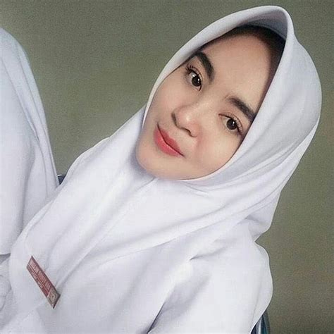 Kumpulan Foto Cewek Jilbab Cantik Dan Manis Untuk DP BBM Manis Bulan Ramadhan