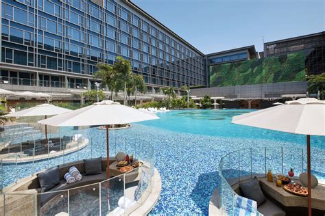 Hilton Manila Officially re-opens and unveils a New Staycation ...