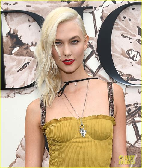 8 karlie kloss haircuts to show to your stylist as inspiration. Karlie Kloss Debuts Platinum Blonde Hair at Dior's Paris ...