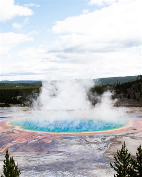 Yellowstone National Park Summer Travel Guide • à La Mer • Travel Guides