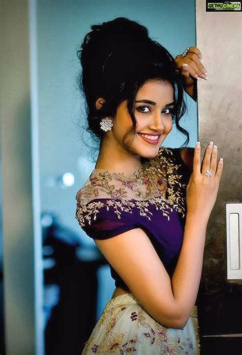 Actress Anupama Parameswaran Latest Photoshoot HD Gallery Gethu Cinema In Blonde