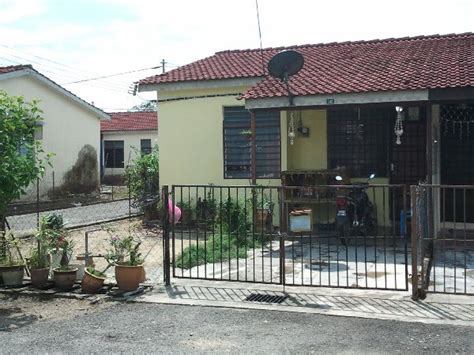 Proses lelang rumah hak tanggungan adalah proses yang terjadi akibat dari kredit macet yang melewati jatuh tempo dan telah. rumah bank lelong kulim kedah 2017