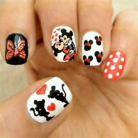Cute Mickey And Minnie Mouse Mickey Nails