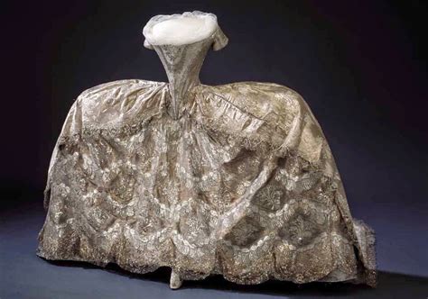 Reading Treasure Marie Antoinettes Wedding Dress