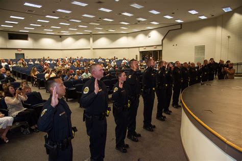 15 Cadets Graduate from Huntsville Police Academy - City of Huntsville