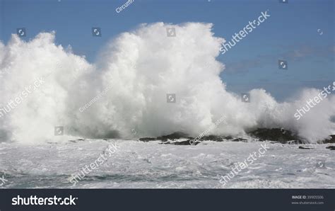 Big Waves Hitting Rocks Storms River Stock Photo 39905506 Shutterstock