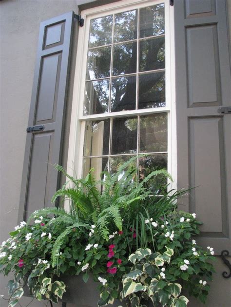 beautiful shade window box | Window Box Ideas | Pinterest