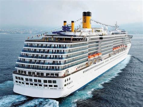 Before getting stuck in the suez canal, the giant freighter ship ever given sailed a course that emotionally, i am the suez canal. Doorvaart Suezkanaal Cruisereizen - cruise aan boord van ...