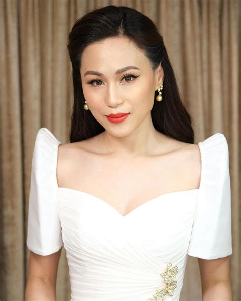 Look Toni Gonzaga Stuns In Mark Bumgarners Gowns At President