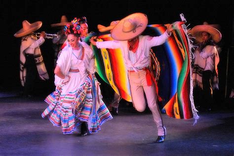 Ballet Folklorico De Mexico In Charreada © Ballet Folklorico De Mexico De Amalia Hernandez
