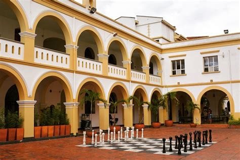Universidad Santo Tomás Bucaramanga
