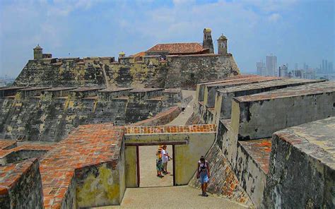 Gute verfügbarkeit und tolle preise. Cartagena de Indias - Kolumbiens bunteste Stadt & "Perle ...