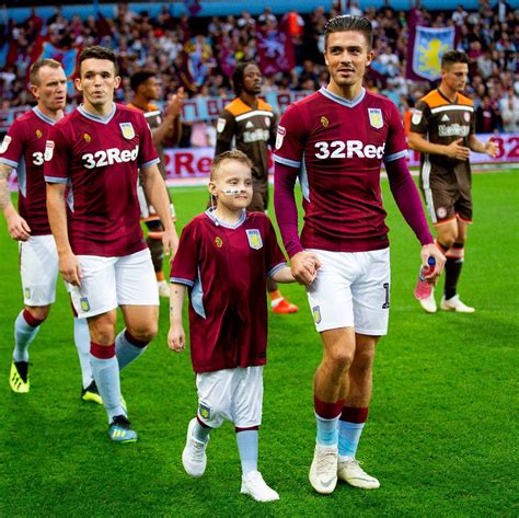 Premier league football star jack grealish's glamorous girlfriend says he received 200 deaths a day while the english ace played in the 2020 european championships, many from teenage girls. Jack Grealish on Twitter: "Was also a absolute pleasure to ...