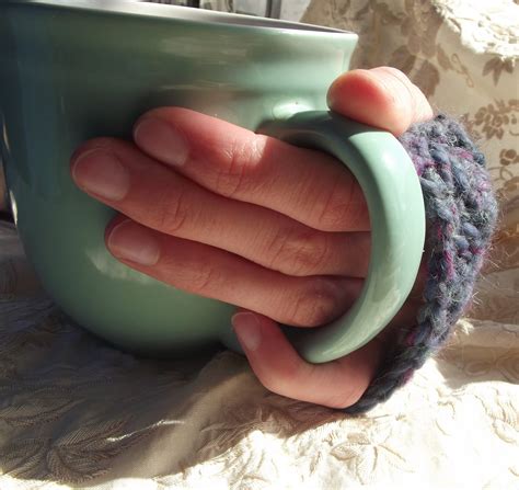 Check spelling or type a new query. Delicate Stitches: Cosy Shells Fingerless Gloves-Free Pattern!