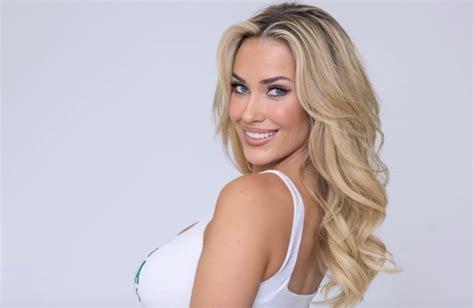 Paige Spiranac S Football Outfit Is Going Viral On Sunday