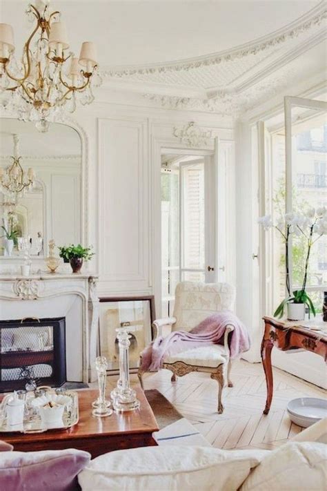 27 Amazing Parisian Chic Apartment Decor Ideas Parisian Decor