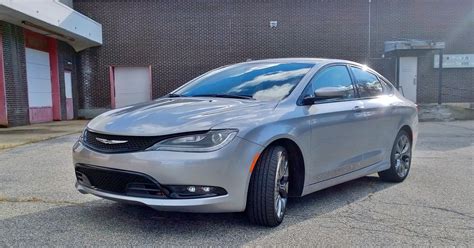 Enter the 2015 chrysler 200. REVIEW: All-New 2015 Chrysler 200 S Is A Fun and ...