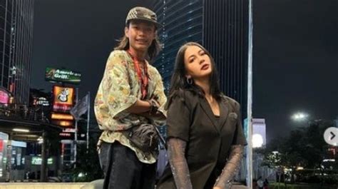 Citayam Fashion Week Dibubarkan Viral Bonge Jual Kopi Keliling