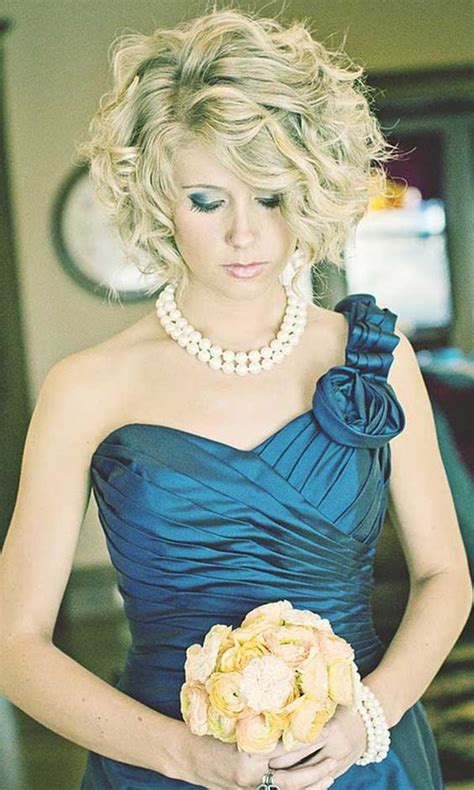 42 Short Wedding Hairstyle Ideas So Good Youd Want To Cut