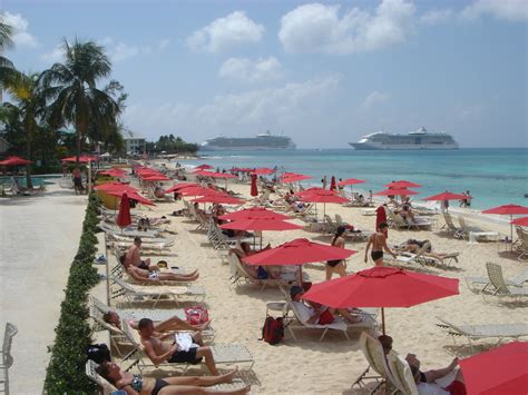 Grand Cayman Marriott Beach Resort Leads Successful Beach And Reef