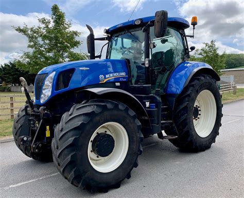 NEW HOLLAND T7.235 AUTO-COMMAND *50K/AIR/FRONT LINKS & PTO* *VIDEO ...
