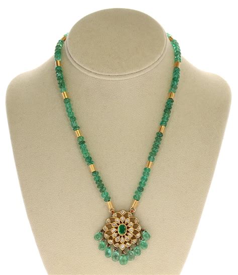 Genuine And Natural Plain Emerald Beads Necklace And Indian Kundan