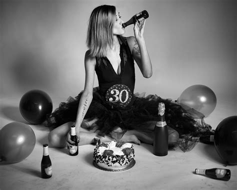 Chantals 30th Birthday Cake Bash Photoshoot Donte Tidwell