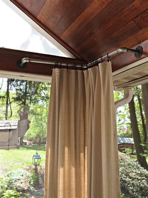 See more ideas about curtains, diy curtains, window coverings. 18 Gorgeous DIY Outdoor Decor Ideas For Patios, Porches ...
