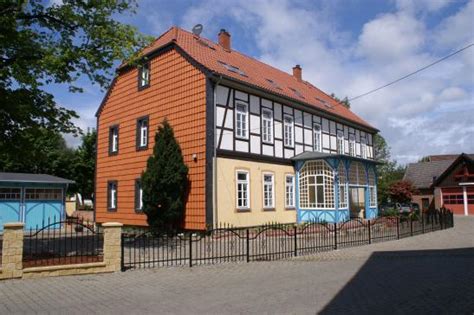 Der aktuelle durchschnittliche quadratmeterpreis für eine wohnung in goslar liegt bei 6,69 €/m². Wohnung in der Senioren-Wohngemeinschaft ehem. Edelhof ...