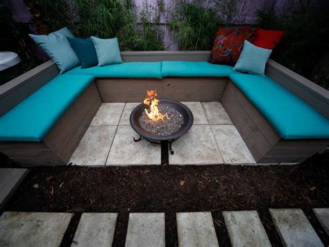 This summers project was a backyard fire pit for a friends cabin in the woods. In Ground Fire Pit Design Juggles Cold Outdoor into a Warm ...