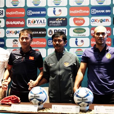 Sebanyak 23 pemain ini merupakan skuad kombinasi antara pemain usia 23 yang bermain di asian games 2018 dengan para pilar senior, ujar bima. Piala AFF U-19 2018