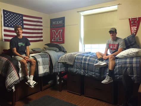 College Dorm T Ideas For Guys Roomie Dorm Roommate Yositamusni