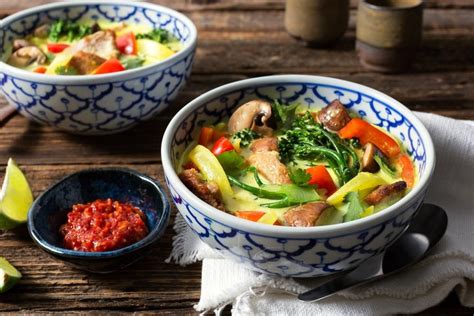 It contains lots of flavors that can titillate all this soup can be found at most thai restaurants, but isn't very cheap and can easily be replicated at home by just about anyone who enjoys cooking at. Chicken Tom Kha Gai Soup | Recipe | Sunbasket recipes ...