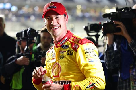Joey Logano gloves penalty: Why NASCAR star fined $10K after Atlanta