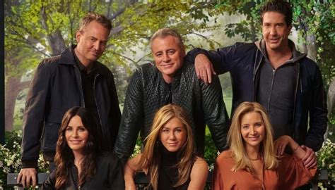 Why Friends Cast Didnt Pay Tribute To Matthew Perry At Primetime Emmys