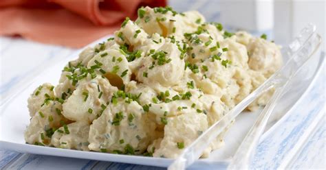 The fresh veggies are crunchy and delicious. Creamy potato salad