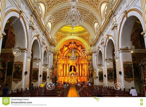 Pedro lima ist 18 jahre alt (27.3.2003). Innenraum Des Heiligen Peter Church In Lima, Peru ...