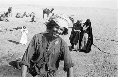 ذاكرة الماضي الجميل On Twitter رجال من قبيلة السهول عند آبار الرمحية قرب الرياض عام 1945م رغم