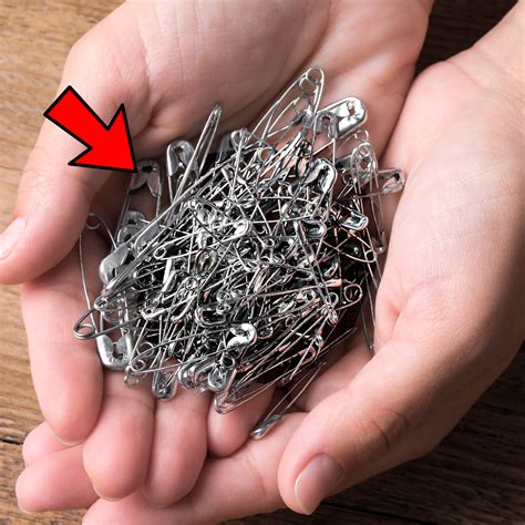 Useful Safety Pin Hacks You Must Try Useful Safety Pin Hacks You