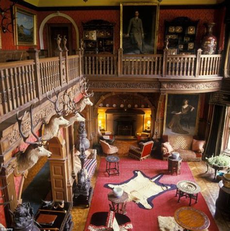 Decordesignreview Historic Homes Hunting Lodge Interiors Manor