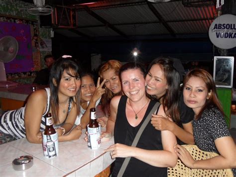 Jen Ands The Girls In Koh Samui Photo